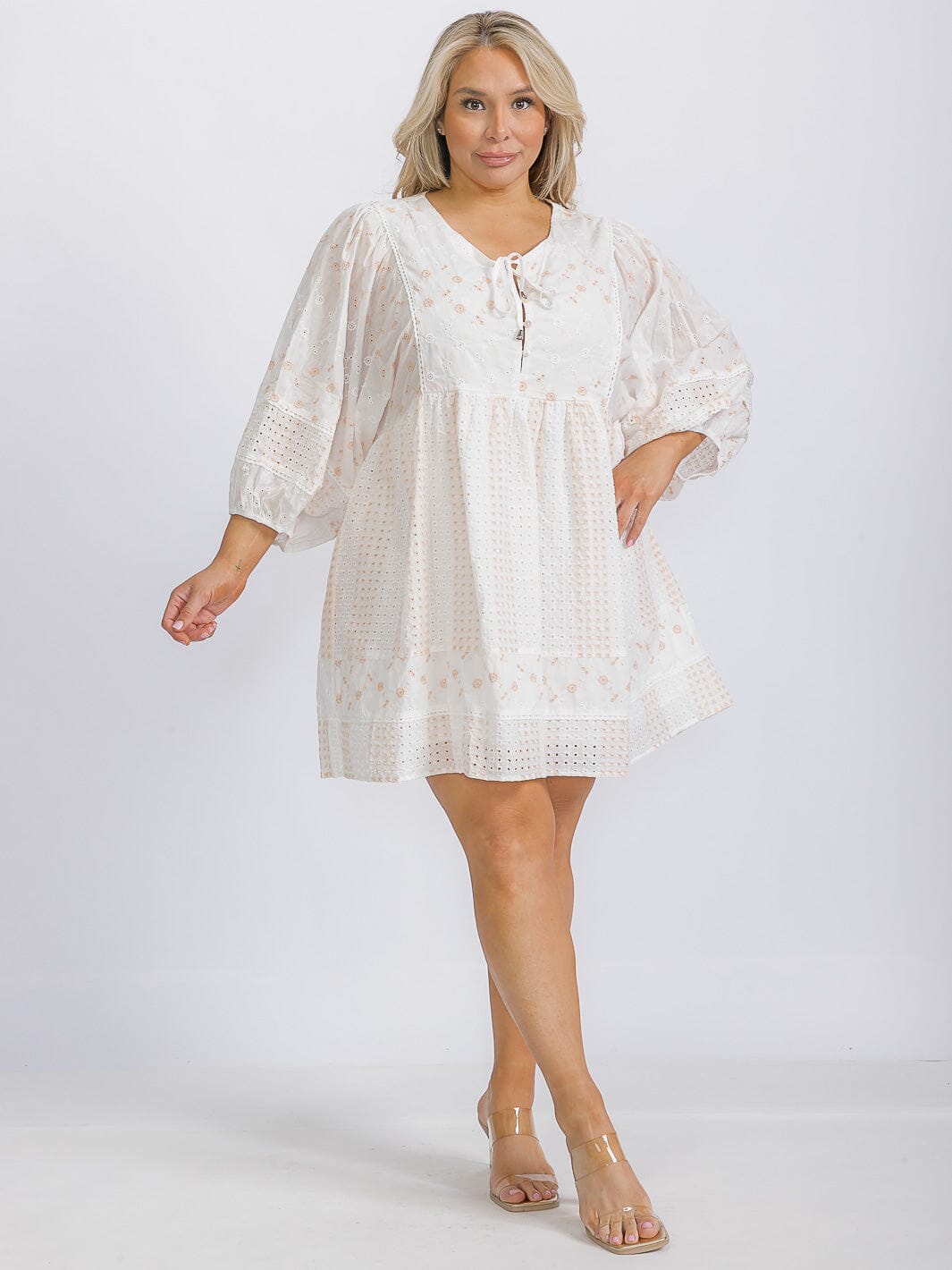 PLUS SIZE 3/4 SLEEVE V-NECK FRONT POCKETS EMBROIDERY EYELET TUNIC MINI DRESS