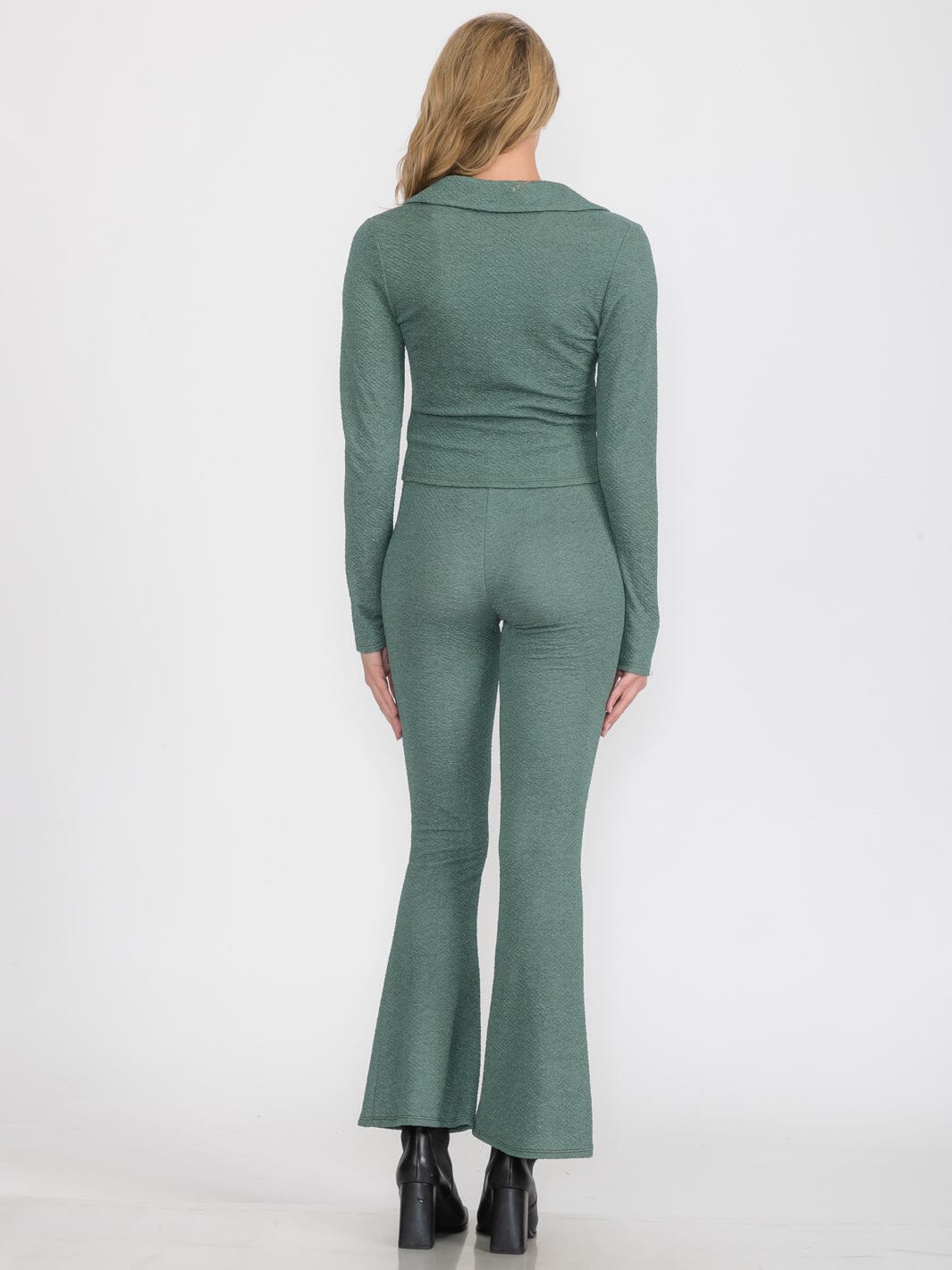 WOMEN'S LONG SLEEVE BUTTON UP TOP