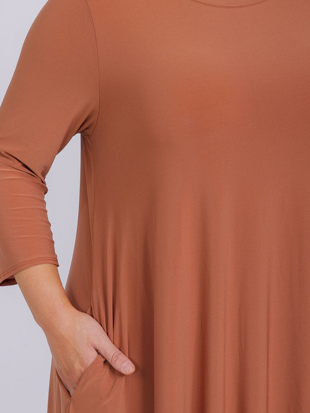 PLUS SIZE 3/4 SLEEVE FRONT POCKETS HIGH-LOW MAXI DRESS