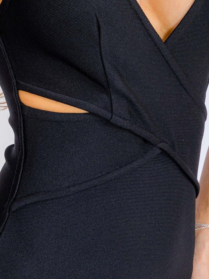 WOMEN'S SLEEVELESS V-NECK BODYCON SIDE CUT OUT BANDAGE MINI DRESS