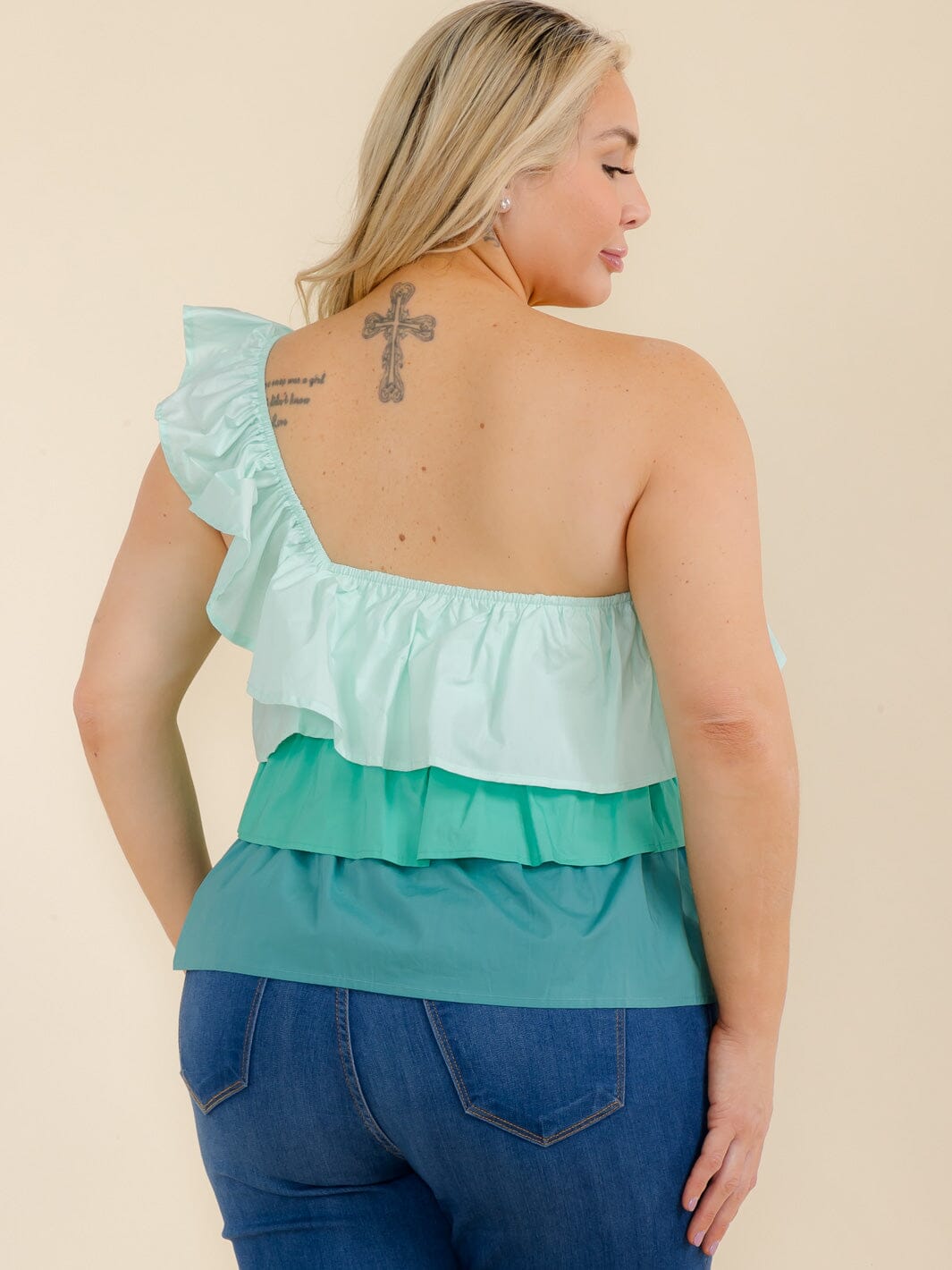 PLUS SIZE ONE SHOULDER SLEEVELES TIERED COLORBLOCK TOP