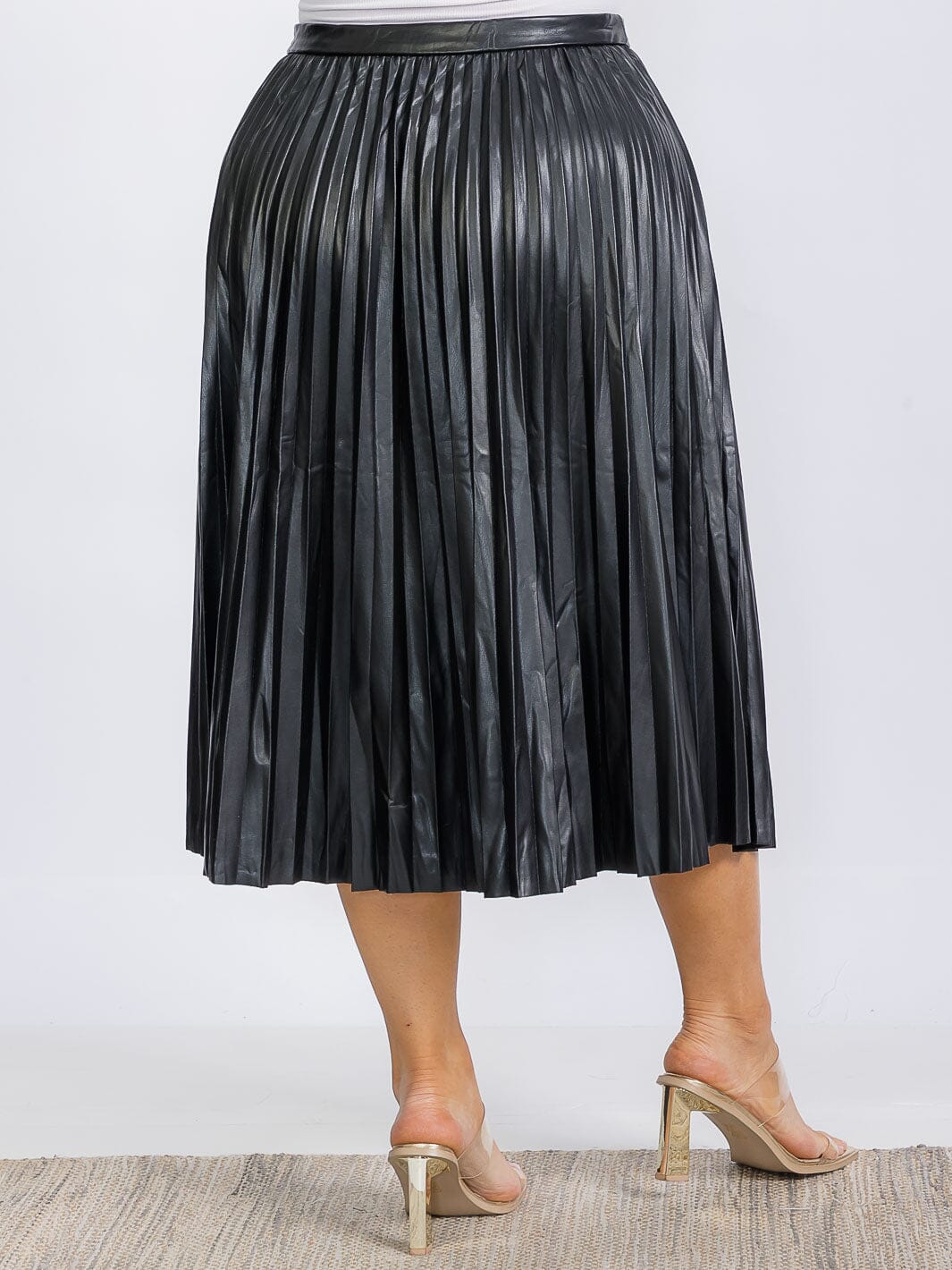 PLUS SIZE ZIP UP PU PLEATHER PLEATED MIDI SKIRT