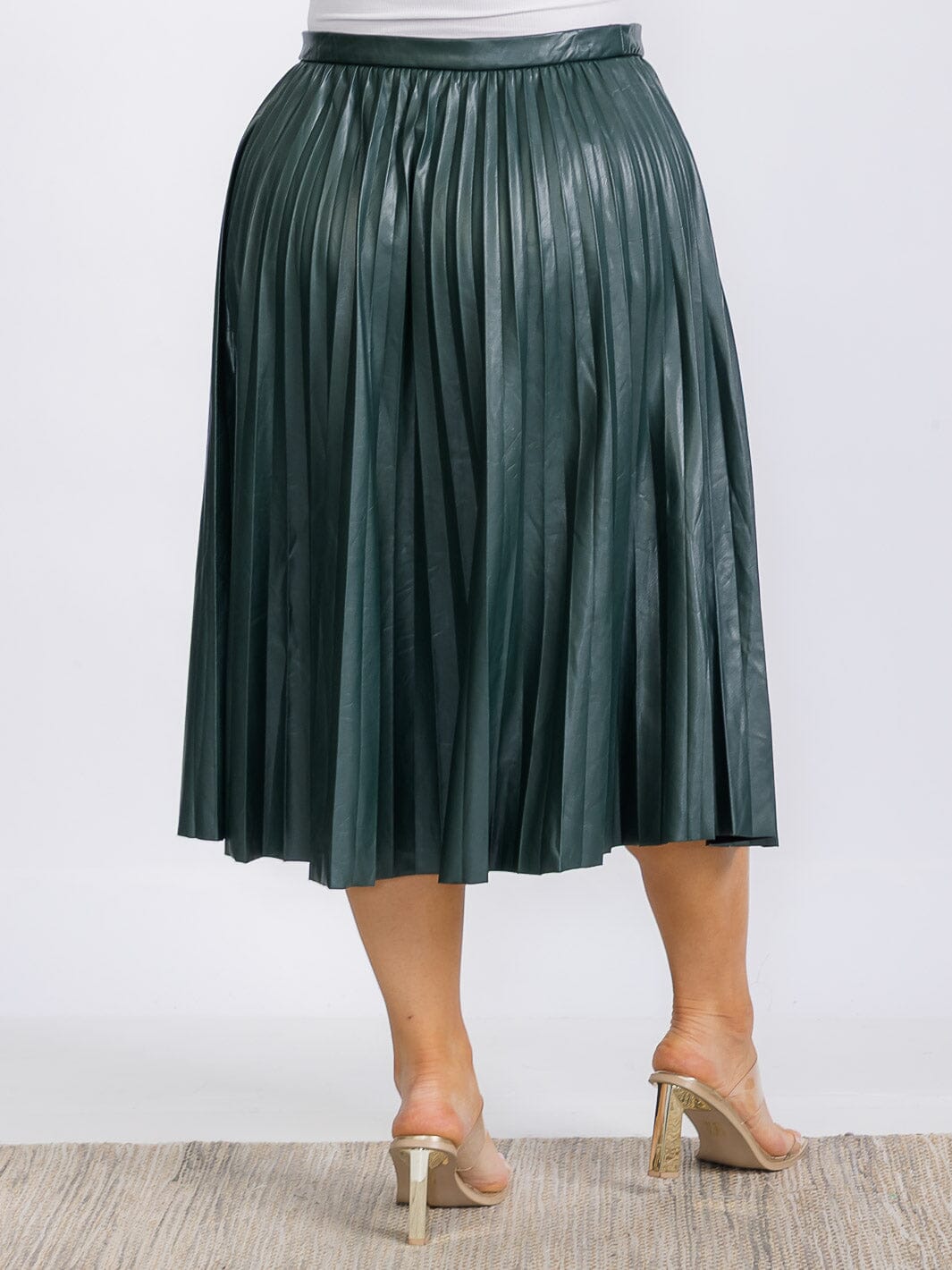 PLUS SIZE ZIP UP PU PLEATHER PLEATED MIDI SKIRT
