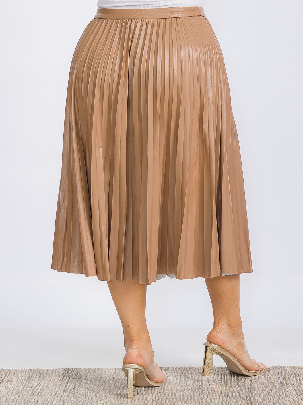 PLUS SIZE ZIP UP PU PLEATHER PLEATED MIDI SKIRT