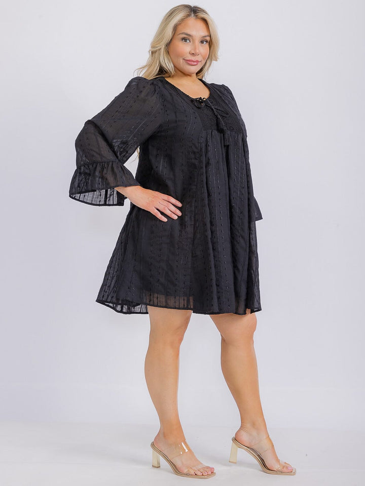 PLUS SIZE LONG SLEEVE V-NECK SWISS DETAILED TUNIC MINI DRESS