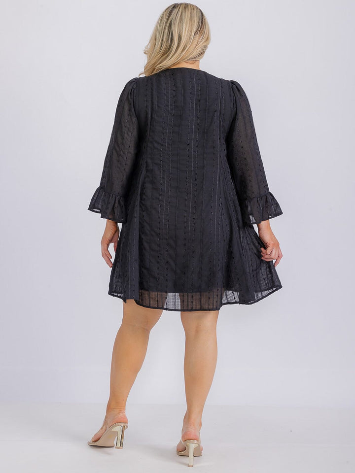 PLUS SIZE LONG SLEEVE V-NECK SWISS DETAILED TUNIC MINI DRESS