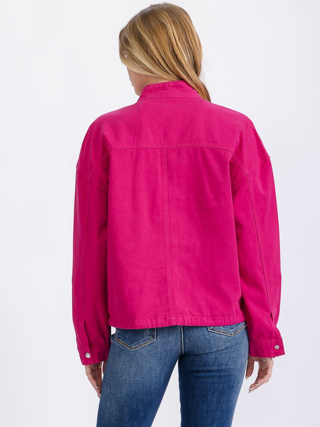 WOMEN'S LONG SLEEVE BUTTON CLOSURE FRONT POCKETS DENIM JACKET