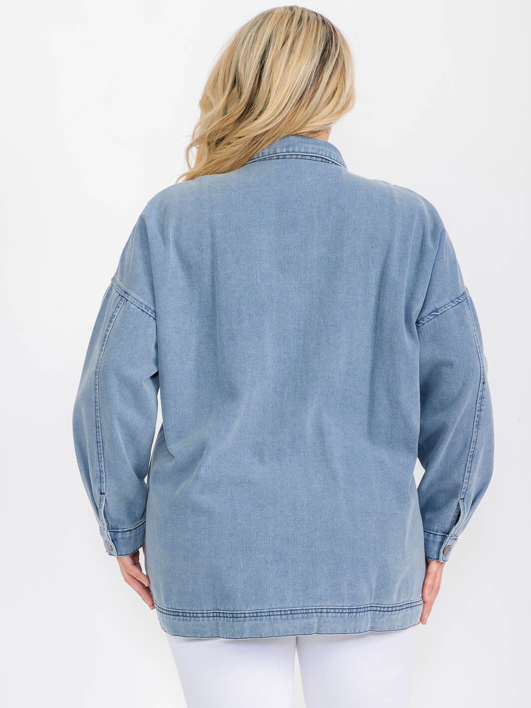PLUS SIZE LONG SLEEVE BUTTON CLOSURE POCKETS DENIM JACKET