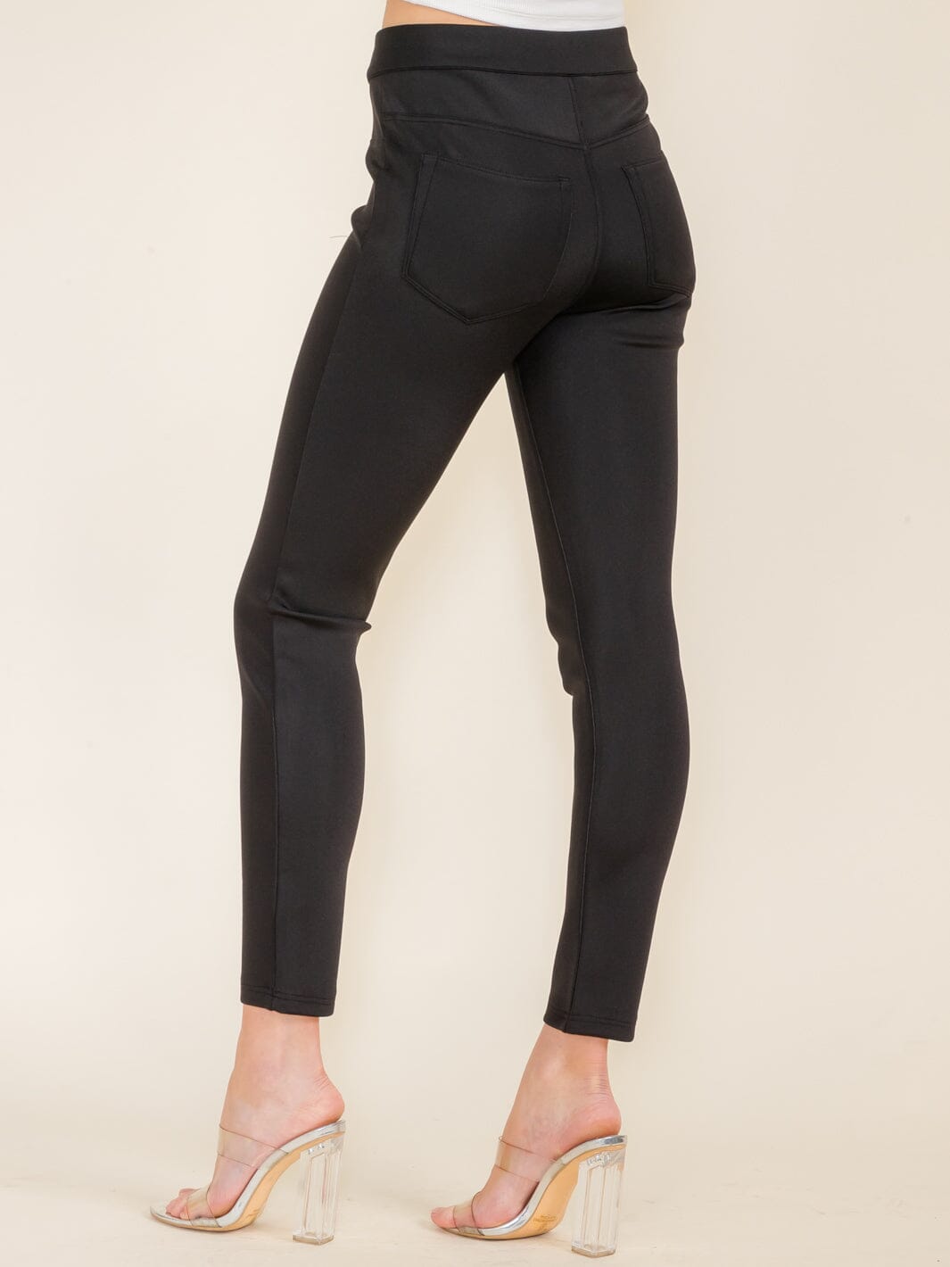 WOMEN'S BUTTON CLOSURE BACK POCKETS SKINNY PANTS