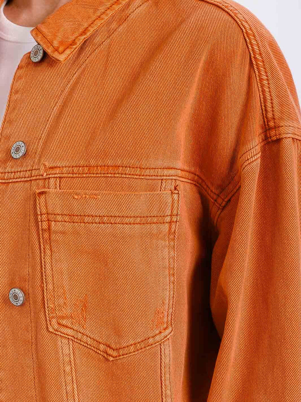 WOMEN'S LONG SLEEVE BUTTON CLOSURE FRONT POCKETS DENIM JACKET