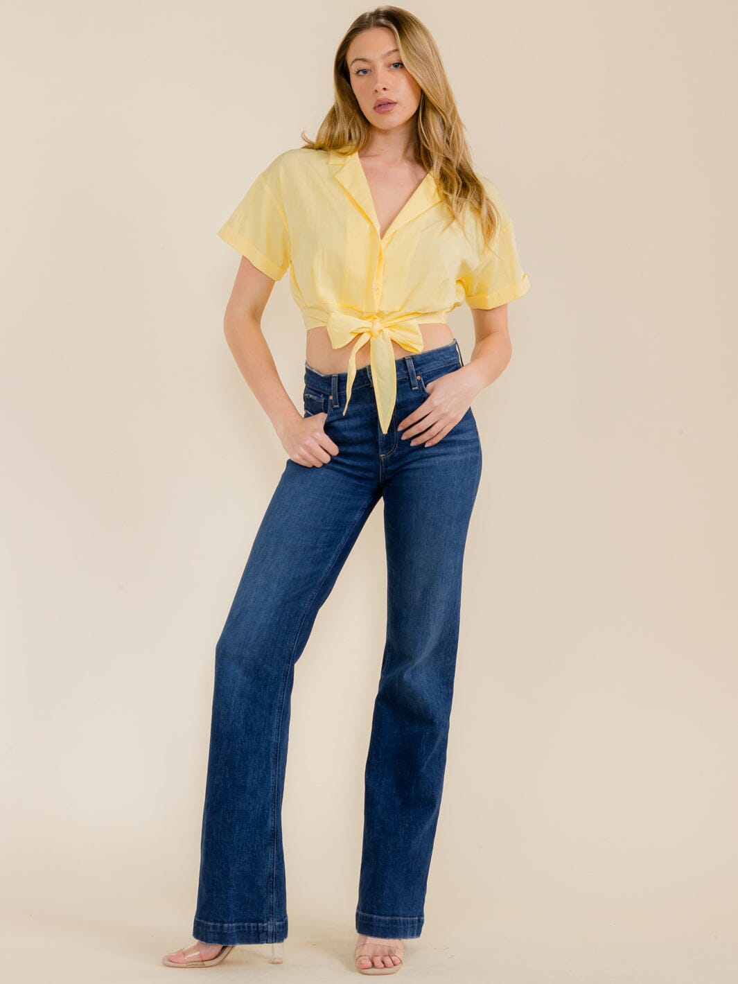 WOMEN'S SHORT SLEEVE BUTTON UP CROP TOP