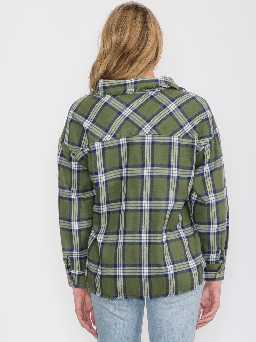 WOMEN'S LONG SLEEVE BUTTON UP FRONT POCKET RAW EDGE PLAID SHIRT