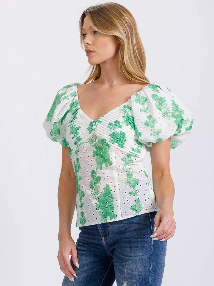 WOMEN'S SHORT PUFF SLEEVE V-NECK EYELET FLORAL BLOUSE