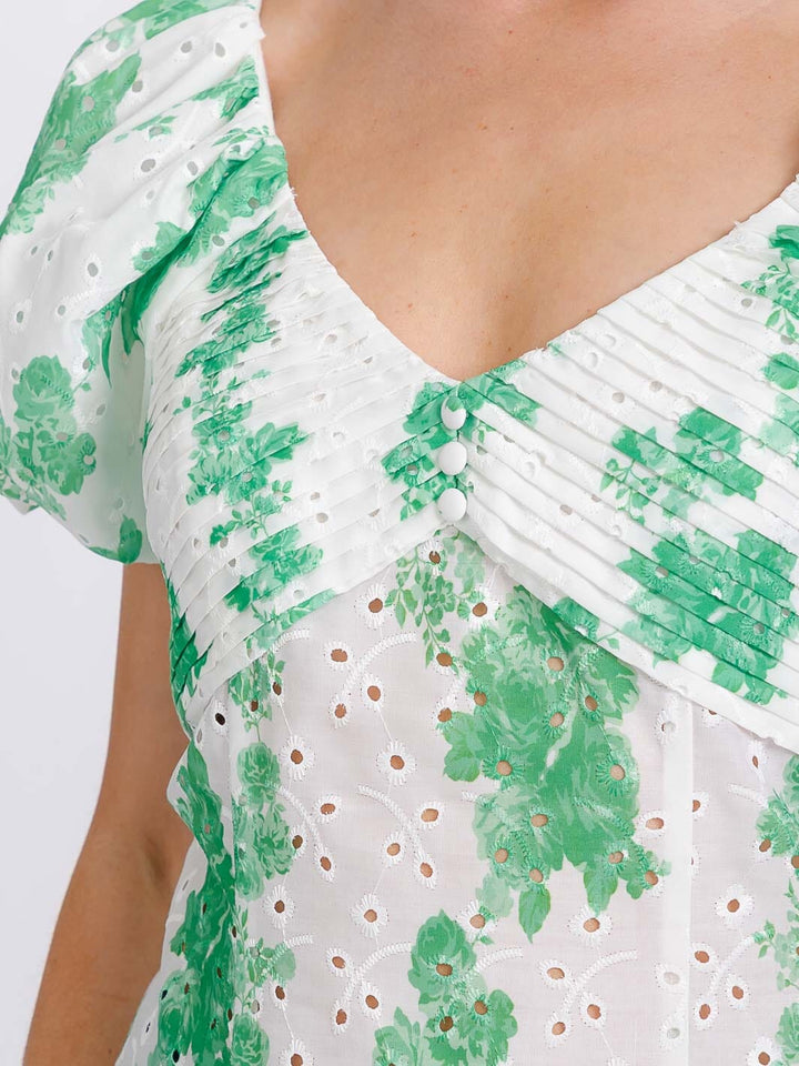 WOMEN'S SHORT PUFF SLEEVE V-NECK EYELET FLORAL BLOUSE