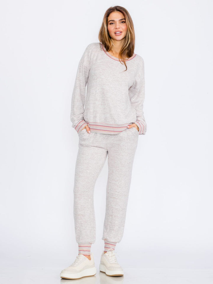 WOMEN'S LONG SLEEVE TOP & JOGGER LEG PANTS TRIM DETAILED 2PC. SET