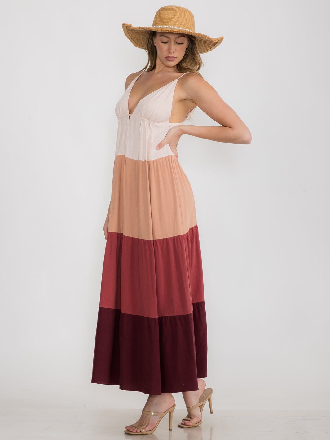 WOMEN'S SLEEVELESS V-NECK OPEN BACK COLORBLOCK MAXI DRESS
