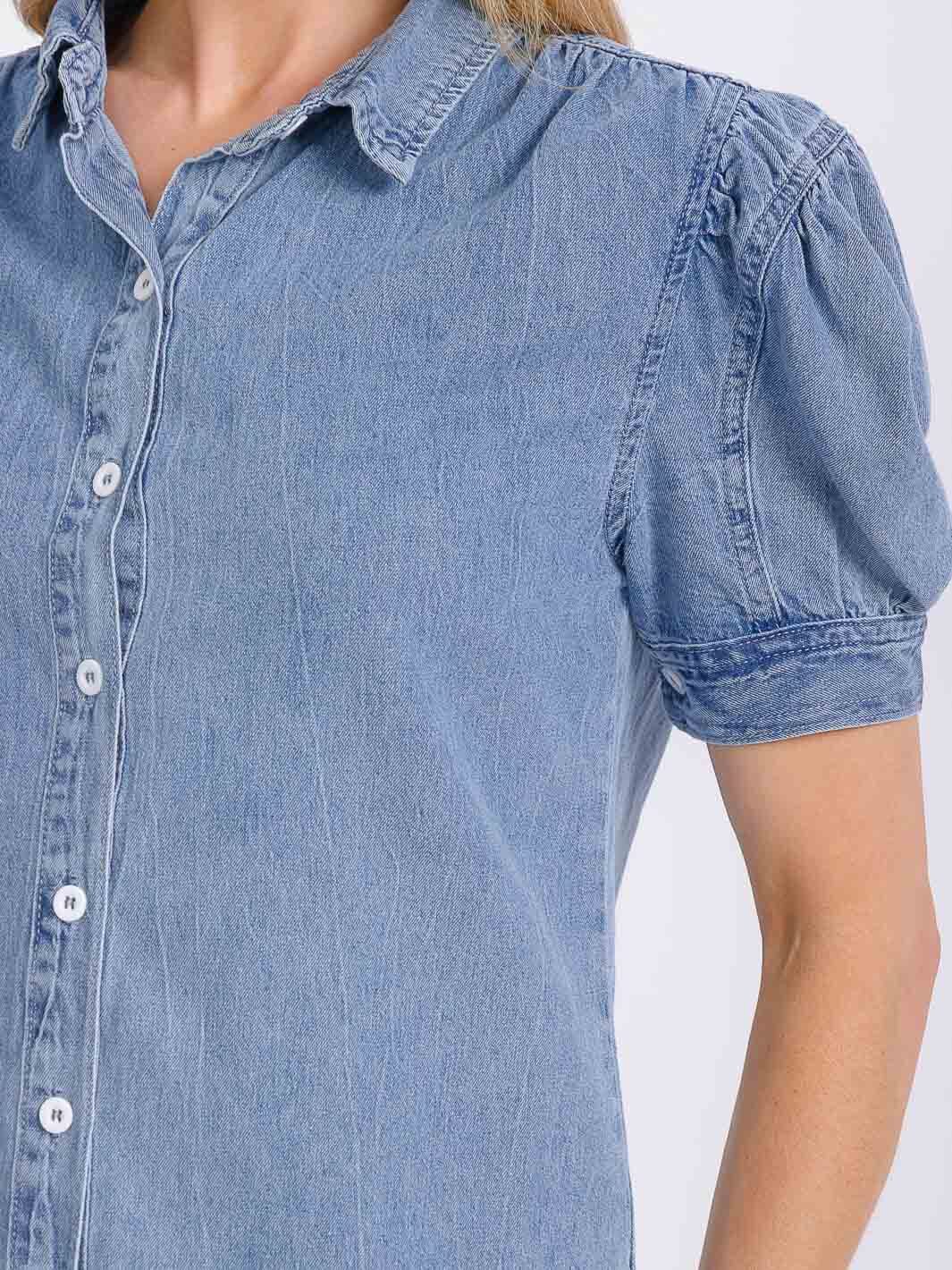WOMEN'S SHORT PUFF SLEEVE BUTTON CLOSURE DENIM BLOUSE