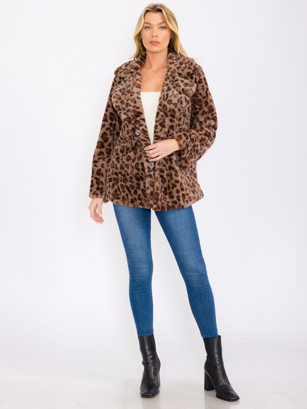 WOMEN'S LONG SLEEVE BUTTON CLOSURE FRONT POCKETS ANIMAL PRINT SHERPA JACKET