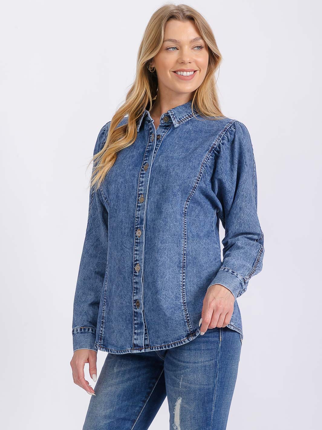 WOMEN'S LONG SLEEVE BUTTON CLOSURE WASHED DENIM BLOUSE