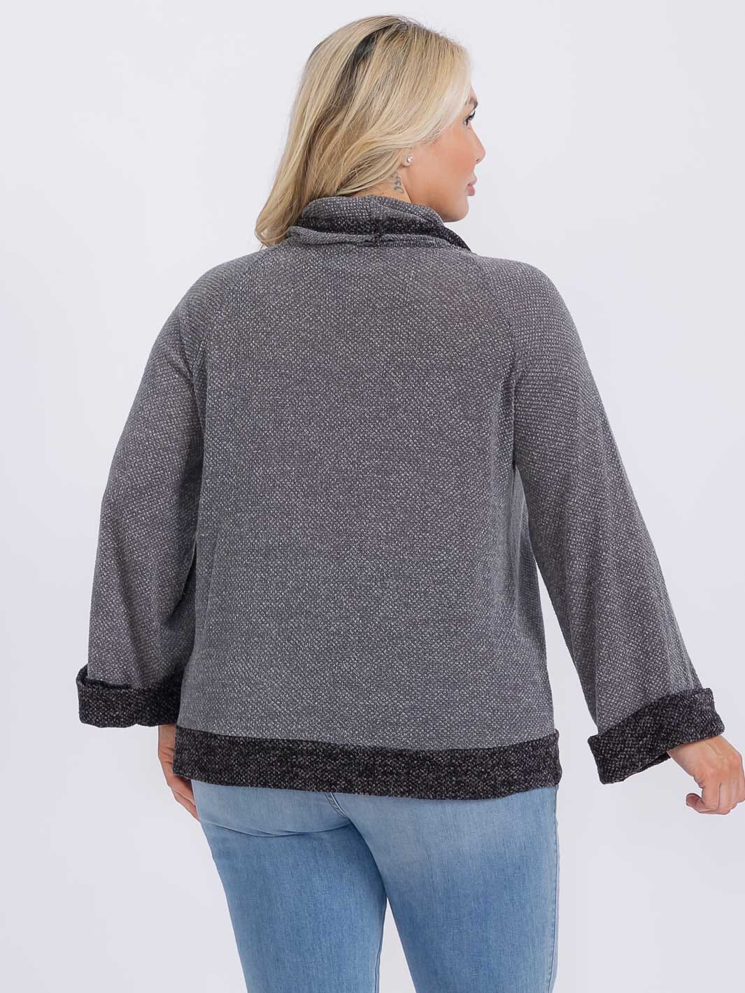 PLUS SIZE LONG SLEEVE TURTLE NECK PULLOVER SWEATER