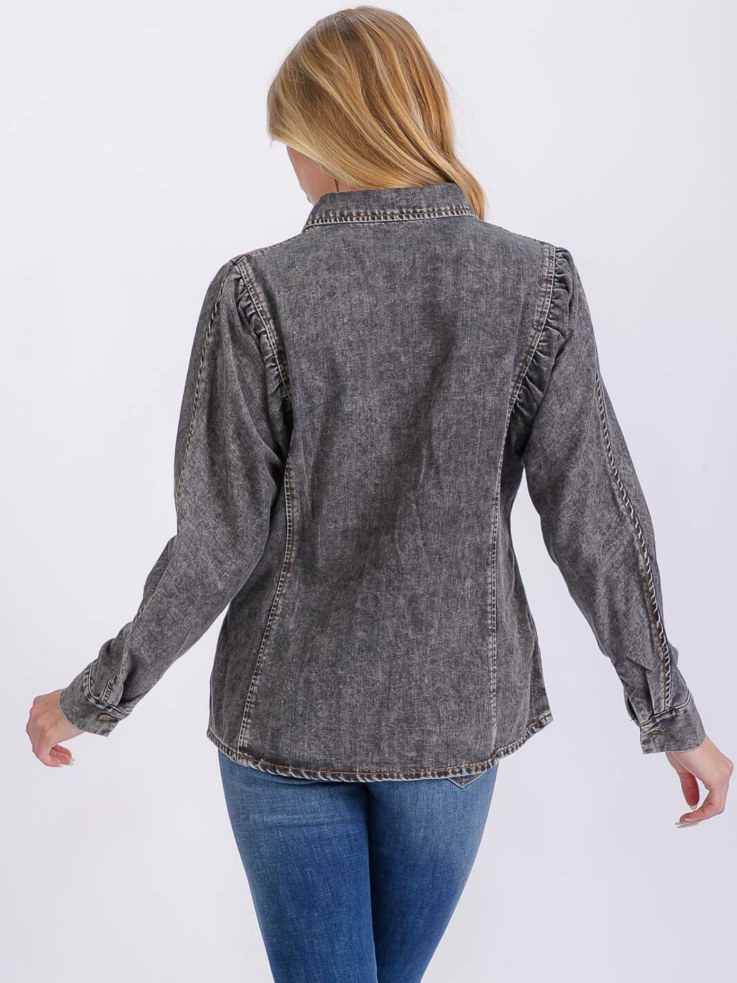 WOMEN'S LONG SLEEVE BUTTON CLOSURE WASHED DENIM BLOUSE