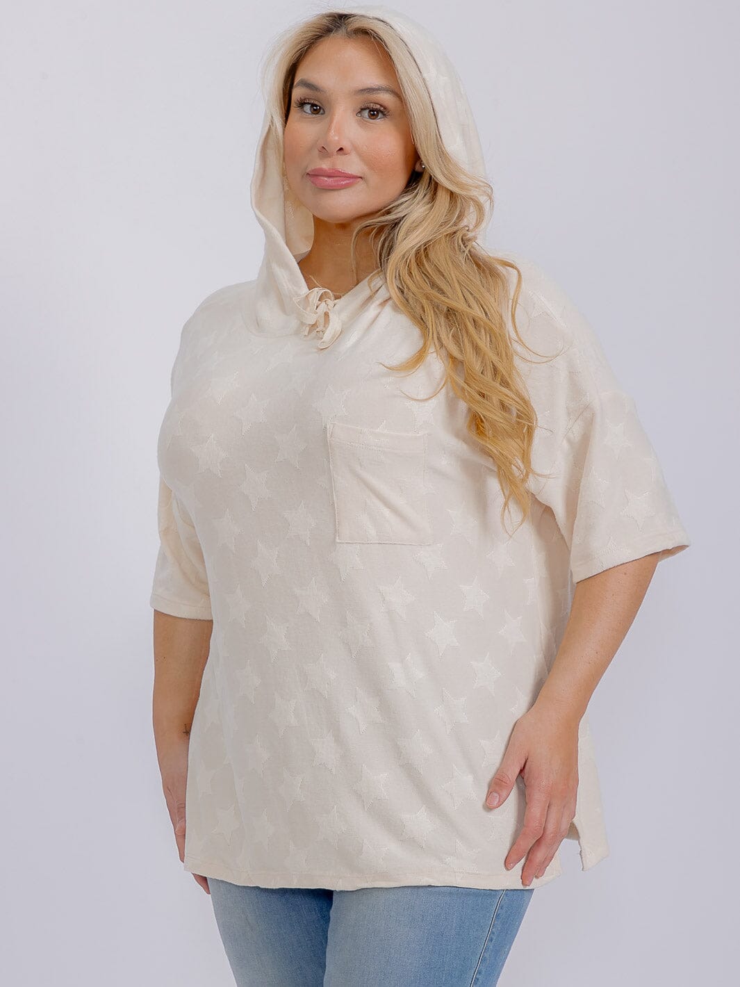 PLUS SIZE SHORT SLEEVE FRONT POCKET HOODED STARS TOP