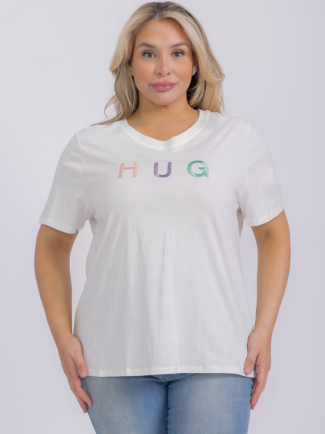 PLUS SIZE SHORT SLEEVE GRAPHIC TOP HUG