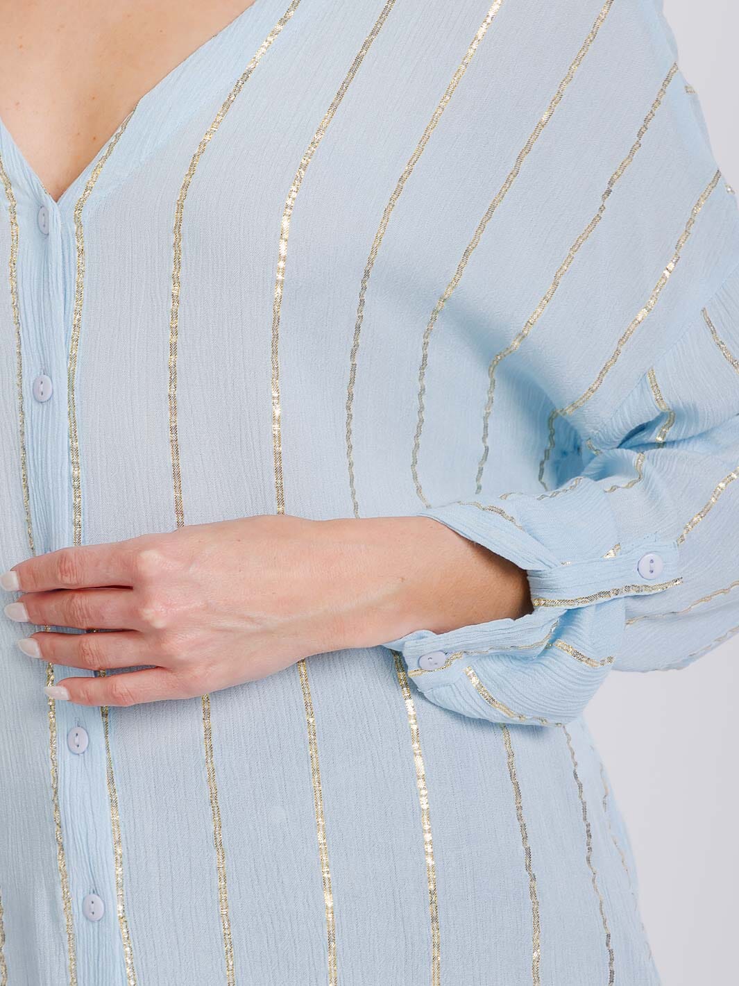 WOMEN'S LONG SLEEVE BUTTON UP SLIT SHIMMER TUNIC TOP