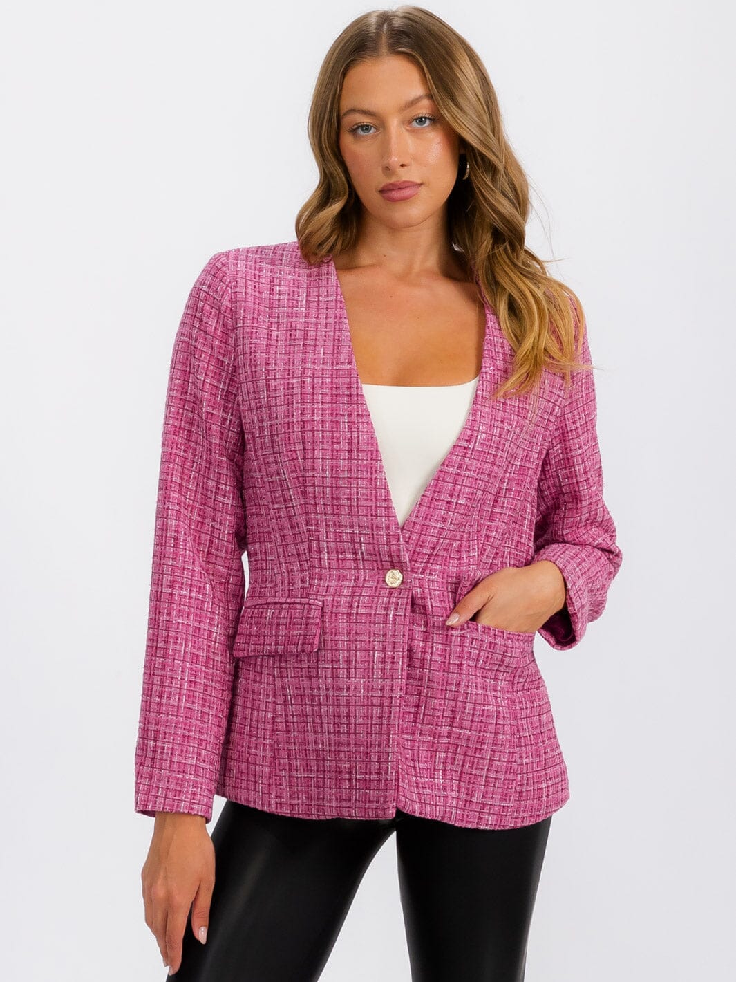 WOMEN'S LONG SLEEVE BUTTON CLOSURE FRONT POCKET BLAZER