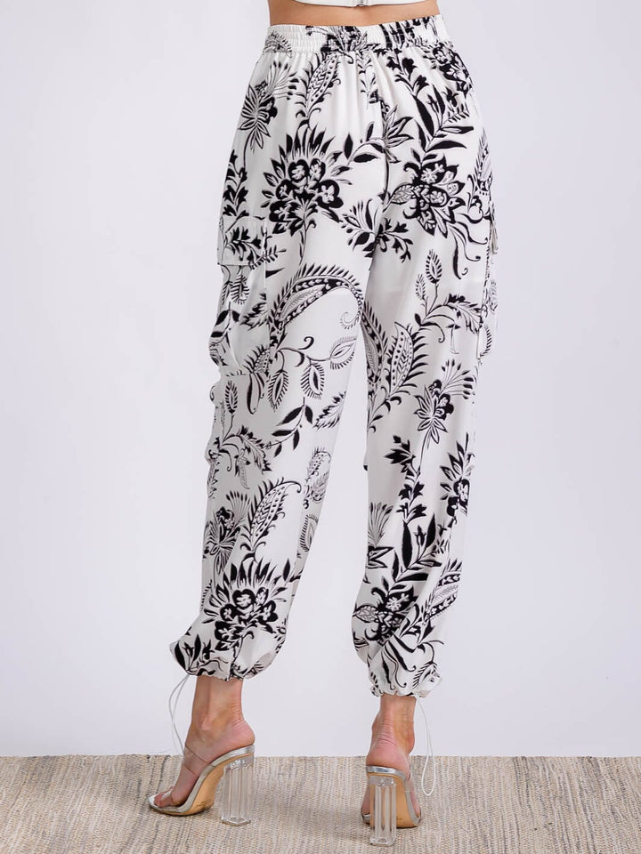 WOMEN'S BUTTON CLOSURE FRONT POCKETS MULTI PRINT JOGGER PANTS