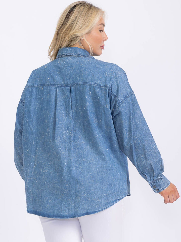 PLUS SIZE LONG SLEEVE FRONT POCKETS BUTTON UP CHAMBRAY TOP