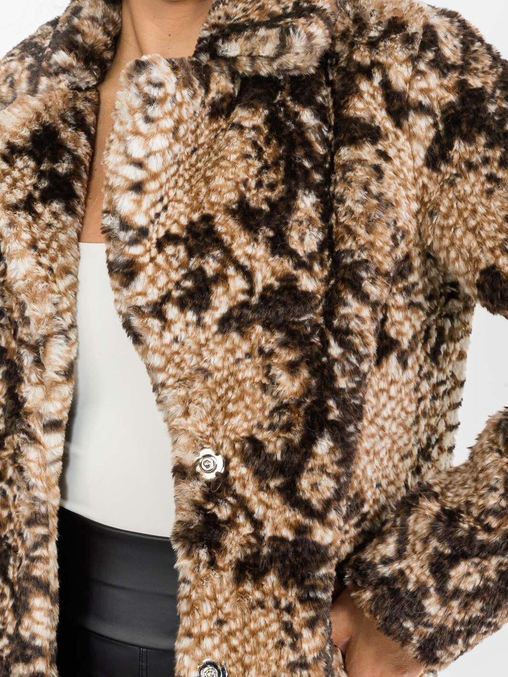 WOMEN'S LONG SLEEVE BUTTON CLOSURE FRONT POCKETS FAUX FUR SNAKE PRINT COAT
