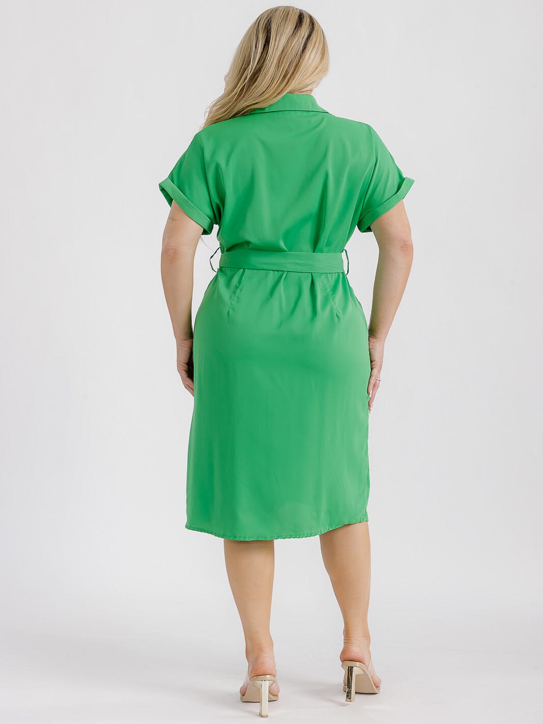 PLUS SIZE SHORT SLEEVE BUTTON UP SELF TIE MIDI DRESS