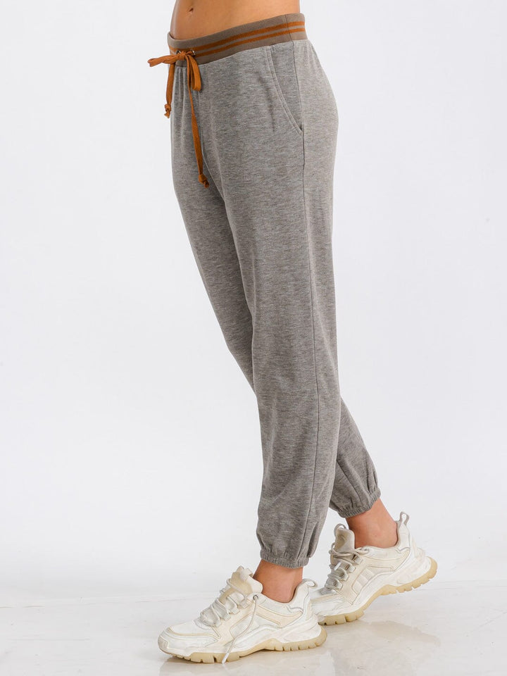 WOMEN'S ELASTIC WAIST FRONT POCKET JOGGER SWEATPANTS (Copy)