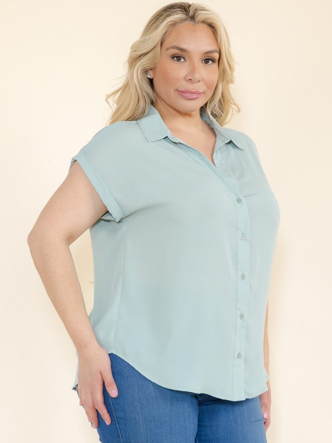 PLUS SIZE SHORT SLEEVE V-NECK BUTTON CLOSURE BLOUSE