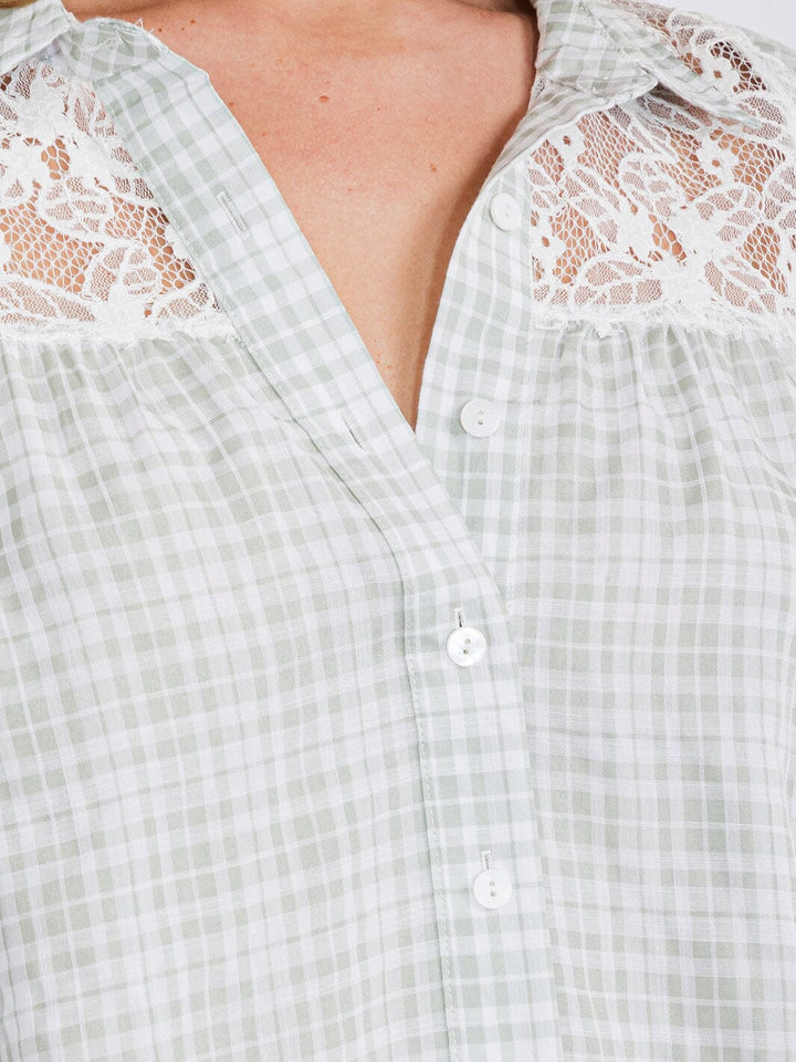 WOMEN'S LONG SLEEVE BUTTON CLOSURE HIGH-LOW LACE PLAID BLOUSE