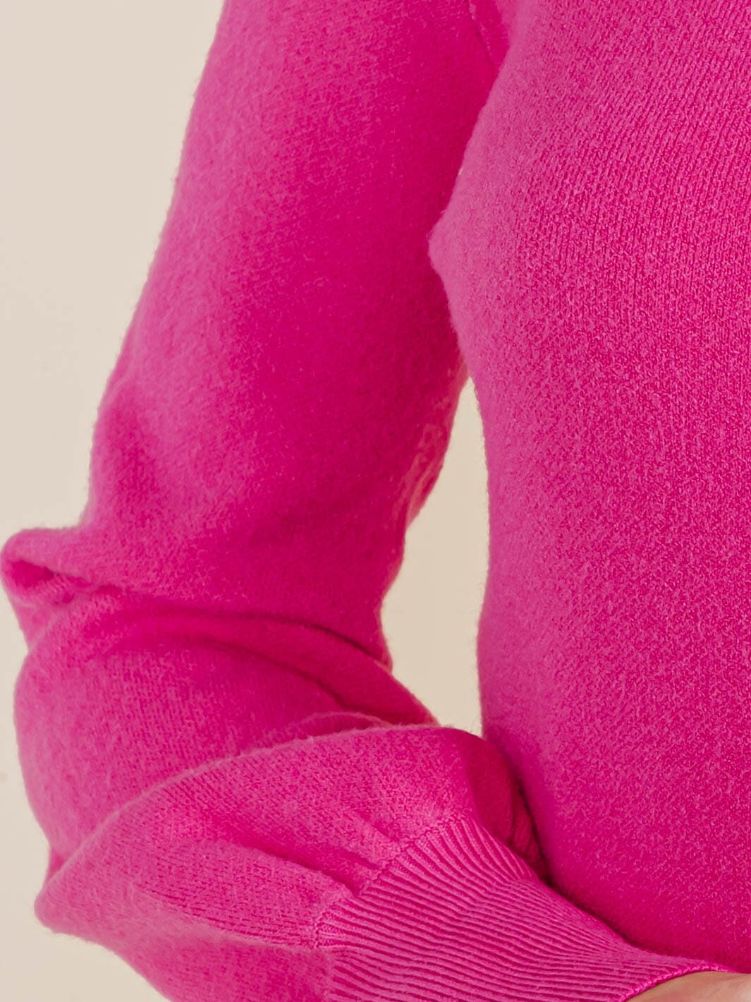 WOMEN'S LONG PUFF SLEEVE MOCK NECK BLOUSE