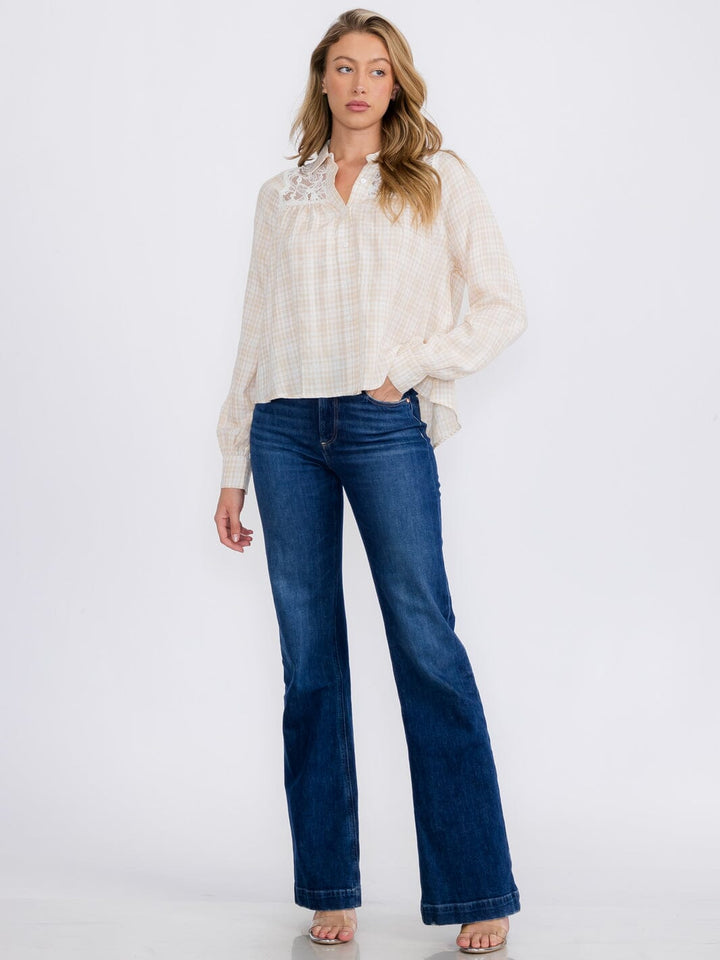 WOMEN'S LONG SLEEVE BUTTON CLOSURE HIGH-LOW LACE PLAID BLOUSE