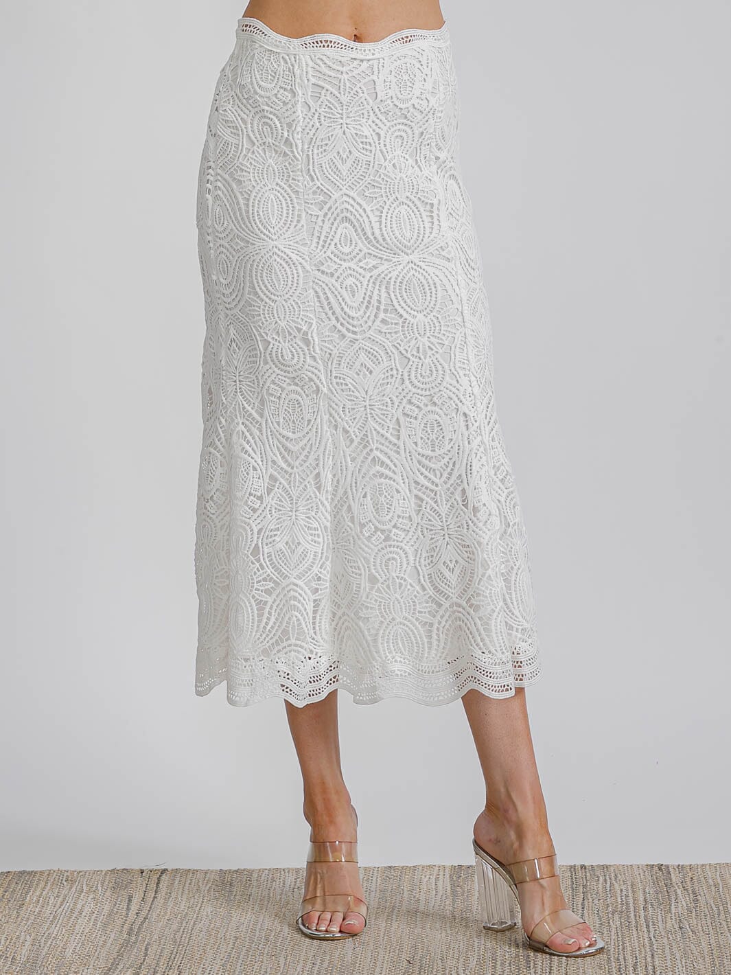 WOMEN'S ZIPPER CLOSURE ALL OVER EYELET MAXI SKIRT