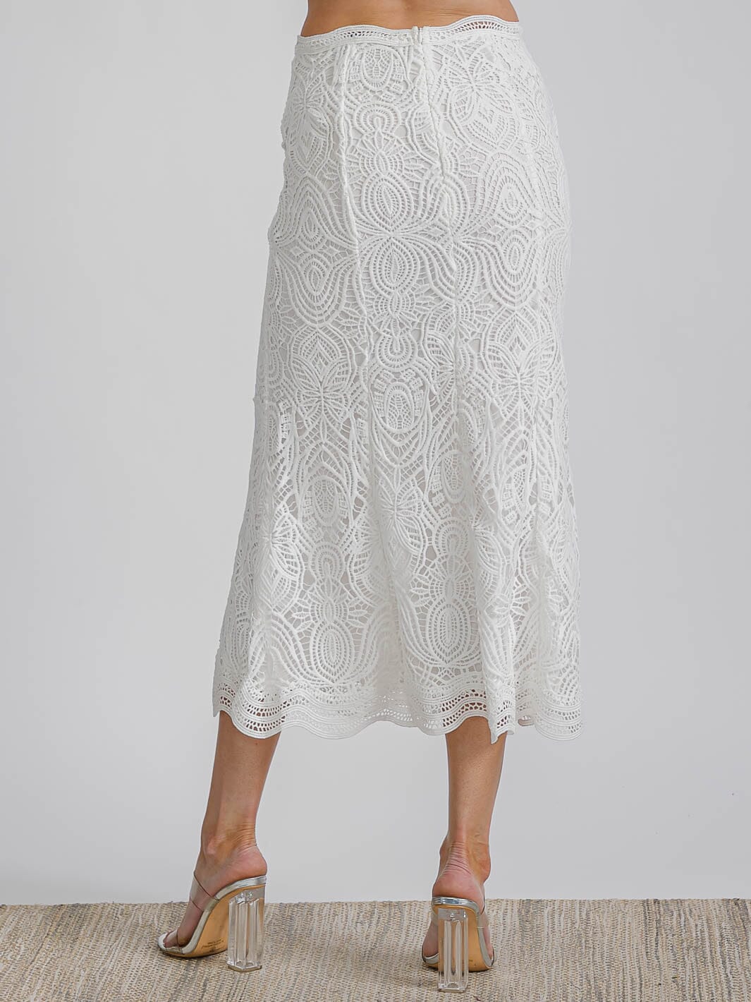 WOMEN'S ZIPPER CLOSURE ALL OVER EYELET MAXI SKIRT