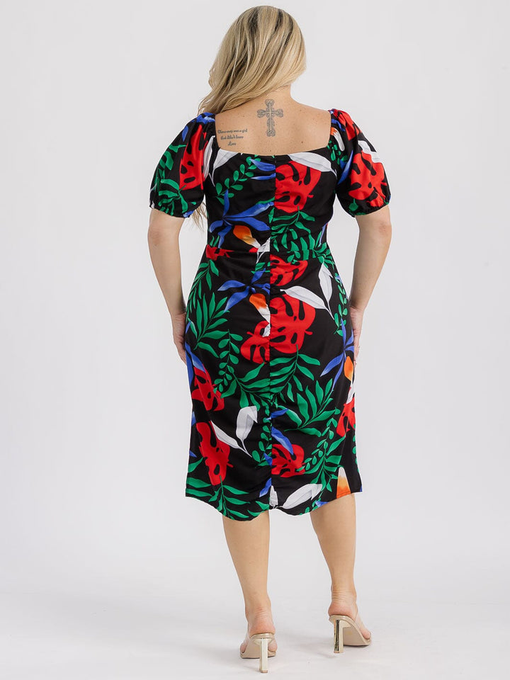 PLUS SIZE SHORT PUFF SLEEVE BACK RUCHED FLORAL MIDI DRESS
