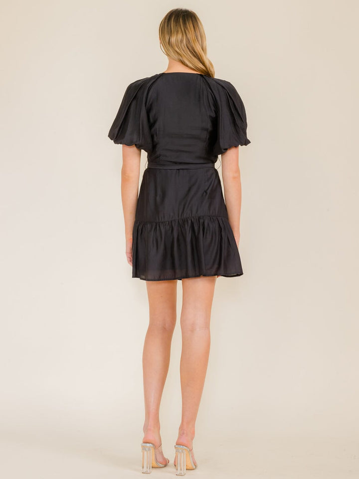 WOMEN'S SHORT PUFF SLEEVE SELF TIE TIERED MINI DRESS
