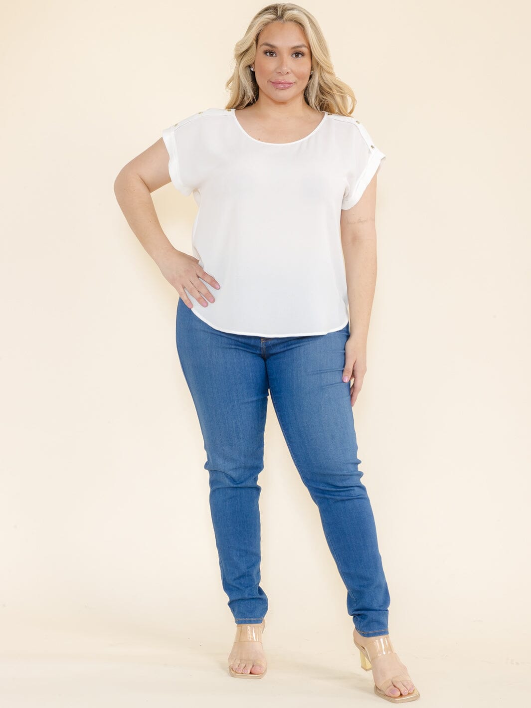 PLUS SIZE SHORT SLEEVE BUTTON DETAILED BLOUSE