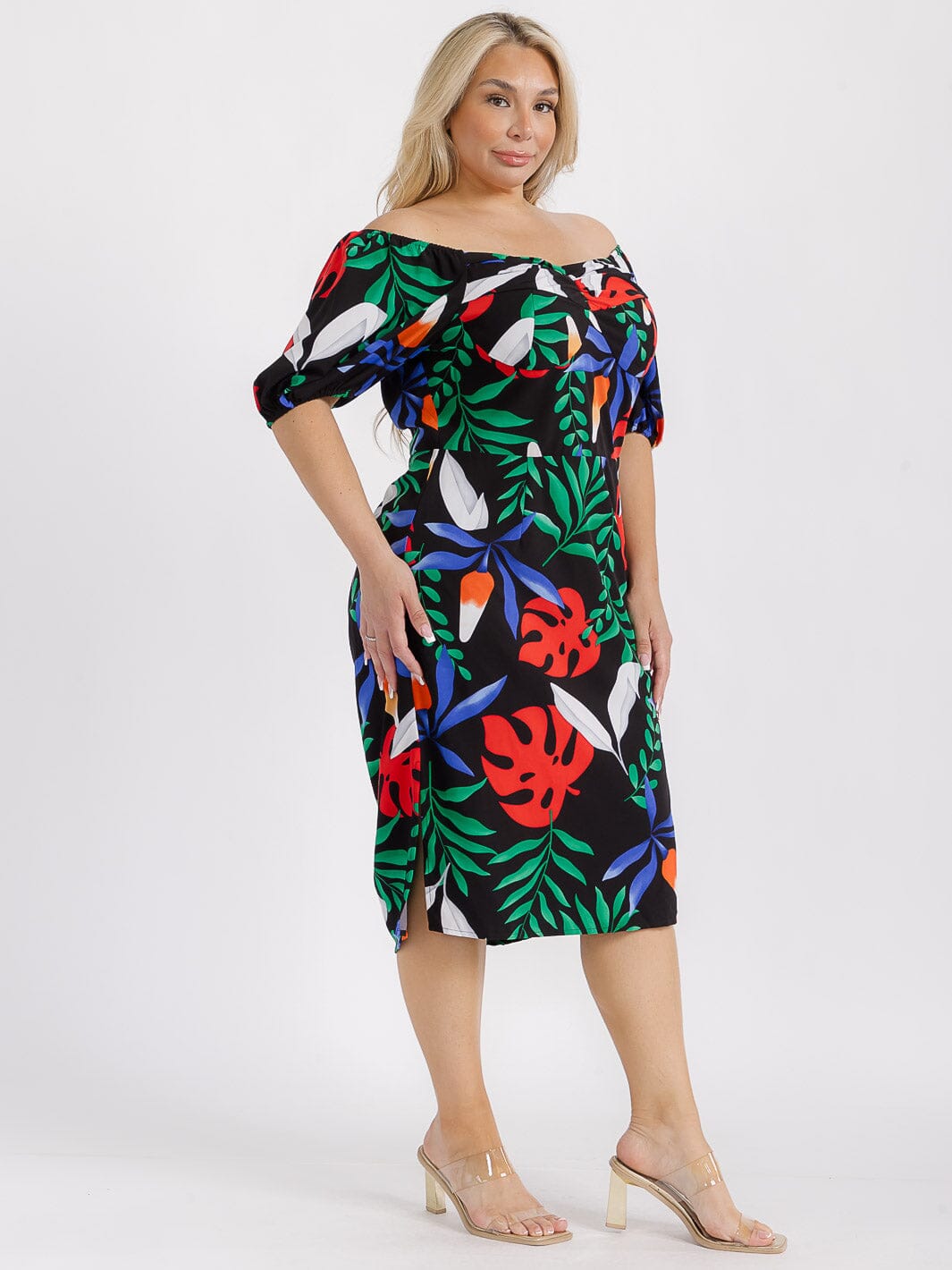 PLUS SIZE SHORT PUFF SLEEVE BACK RUCHED FLORAL MIDI DRESS