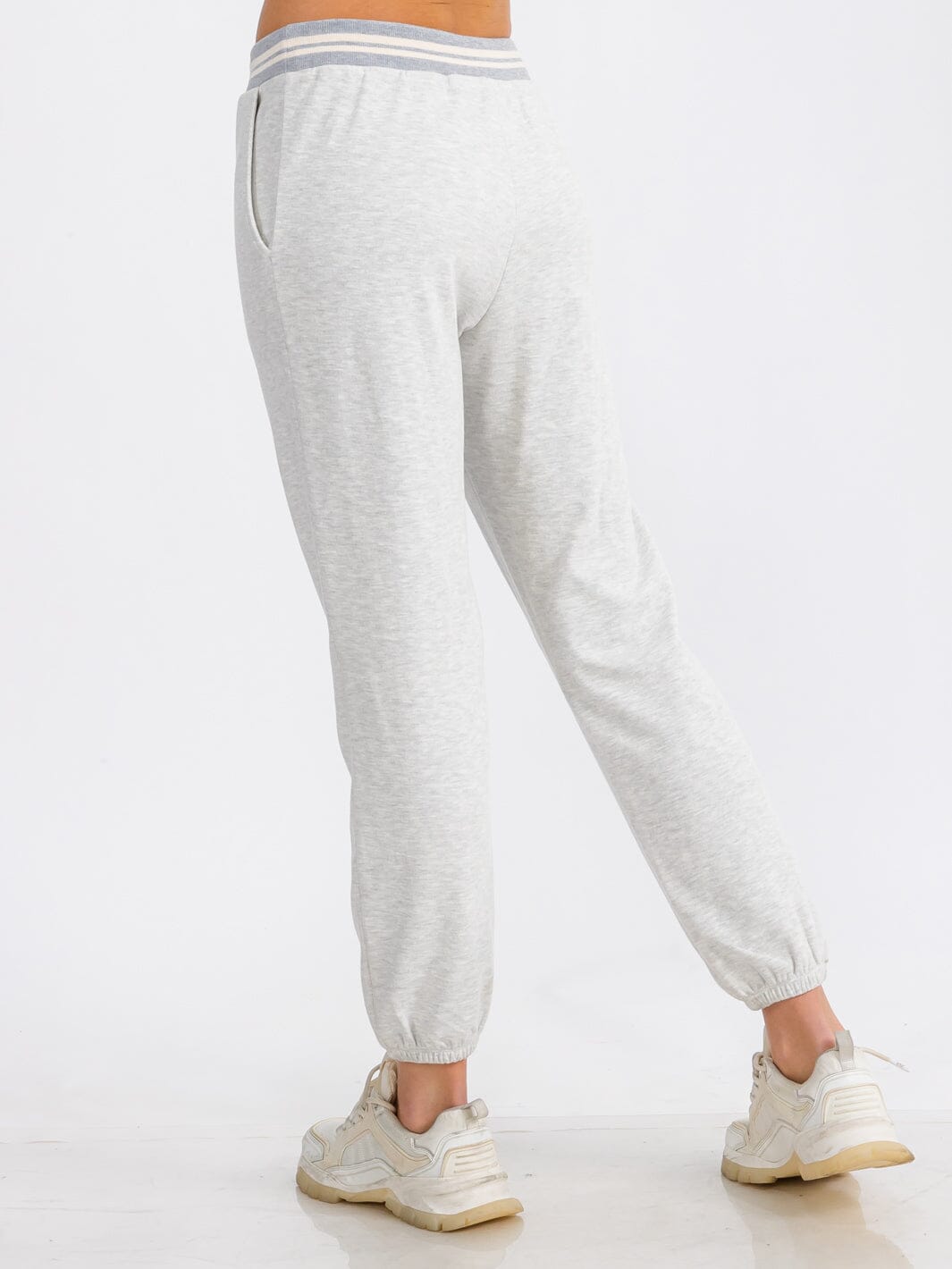 WOMEN'S ELASTIC WAIST FRONT POCKET JOGGER SWEATPANTS (Copy)