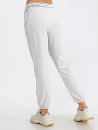 WOMEN'S ELASTIC WAIST FRONT POCKET JOGGER SWEATPANTS (Copy)
