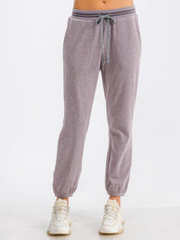 WOMEN'S ELASTIC WAIST FRONT POCKET JOGGER SWEATPANTS (Copy)