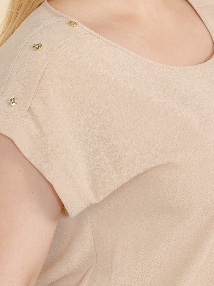 PLUS SIZE SHORT SLEEVE BUTTON DETAILED BLOUSE