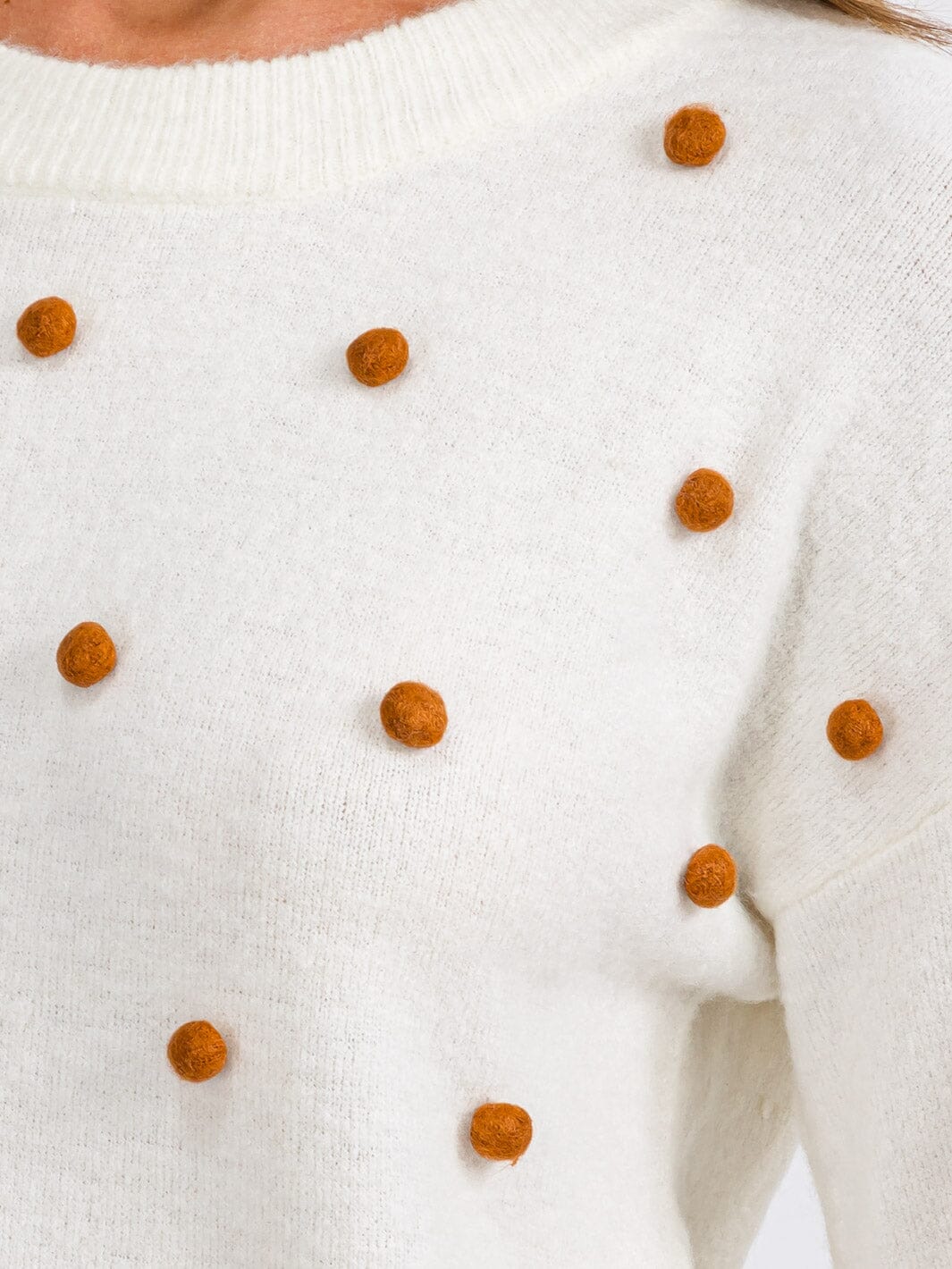 WOMEN'S LONG SLEEVE POM POM DETAILED PULLOVER SWEATER