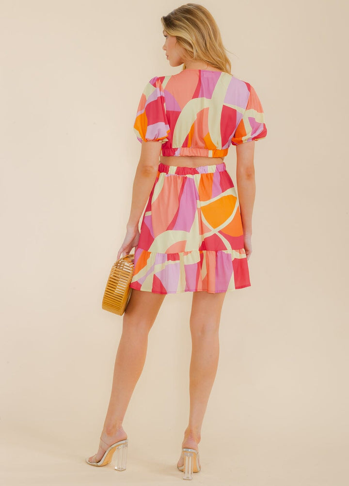 WOMEN'S SHORT SLEEVE SURPLICE CUT OUT COLORBLOCK MINI DRESS